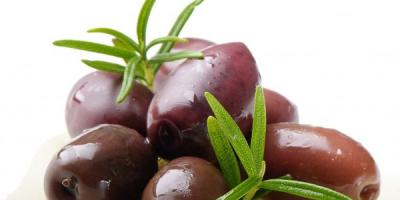 Vihreät oliivit: hyödyt ja haitat