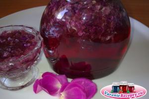 How to make wine from peonies
