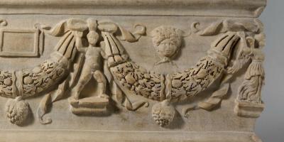Cupido na cultura.  Mitos da Roma Antiga.  Cupido e Psique Mitos e lendas garota se defendendo do eros