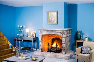 How to choose an electric fireplace for your home Fireplaces electrical characteristics
