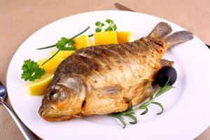 Conținutul caloric al peștelui Câte calorii sunt în peștele de mare