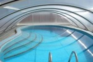 Bazén na chate (41 fotografií): výhody polykarbonátu, dizajnové prvky